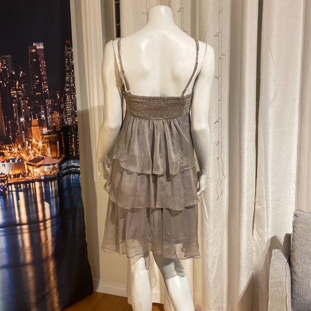Dress - Picture 2 of 8